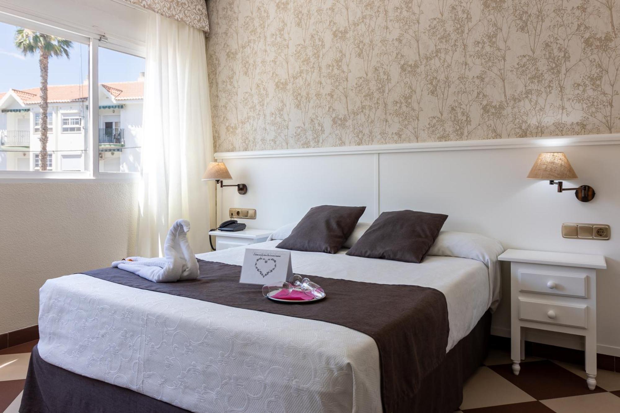 Hotel Avenida Tropical By Bossh! Hotels Salobreña Eksteriør bilde
