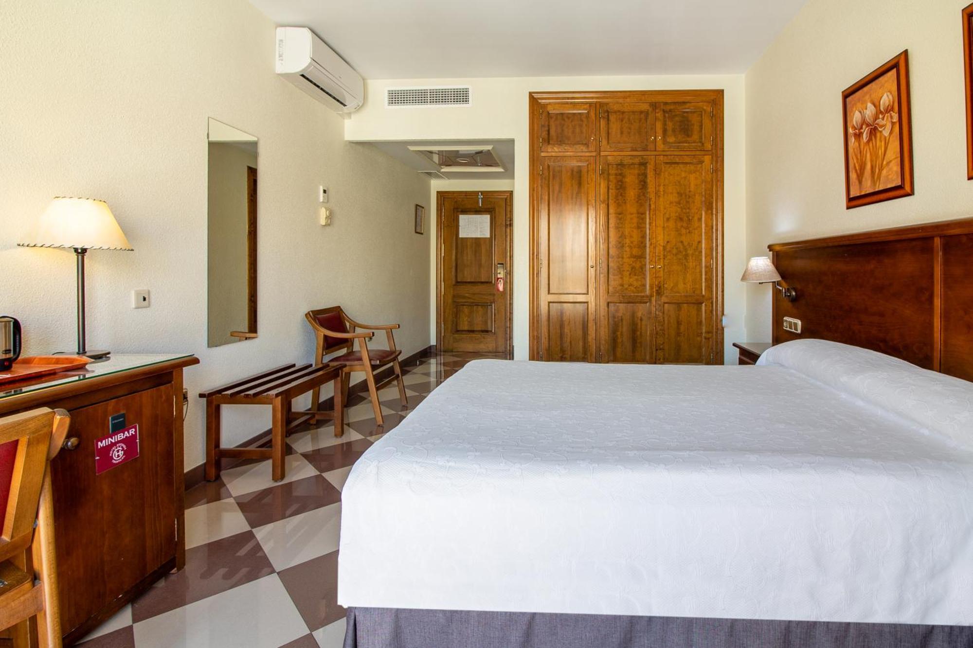 Hotel Avenida Tropical By Bossh! Hotels Salobreña Eksteriør bilde